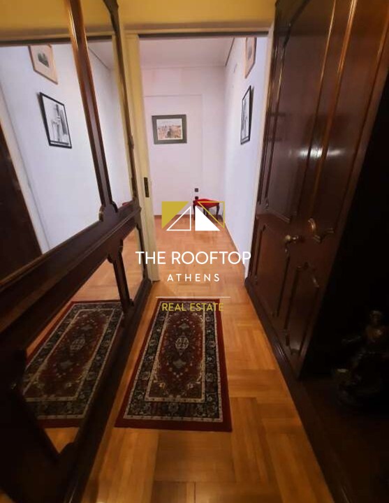 Pagrati: Property ideal for professional use