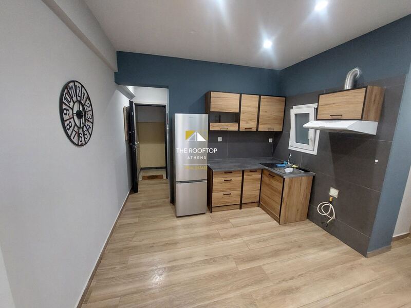 Attica: Fully renovated 2nd-floor apartment