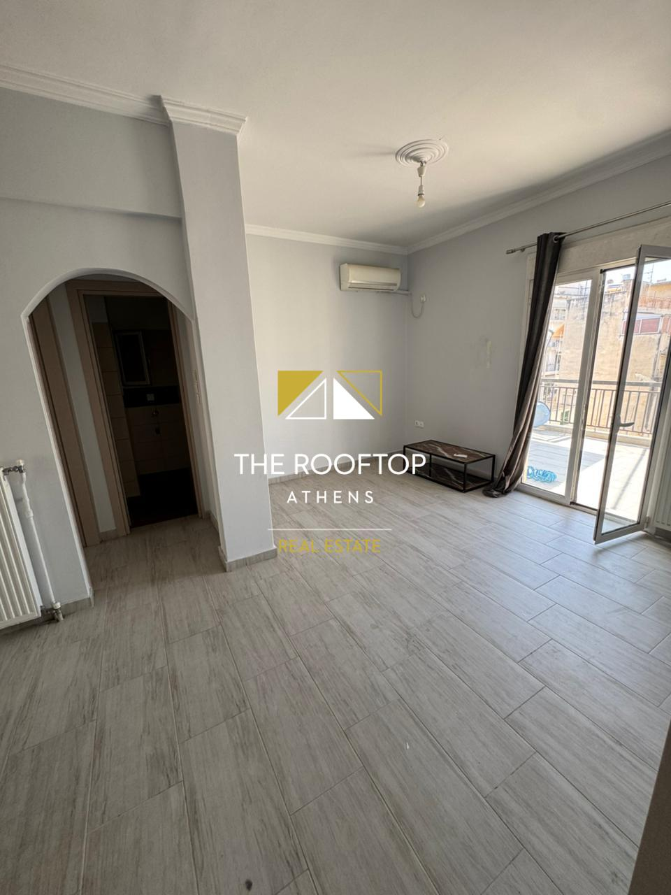 Athens (Thimarakia): bright 4th-floor apartment (60 sqm)