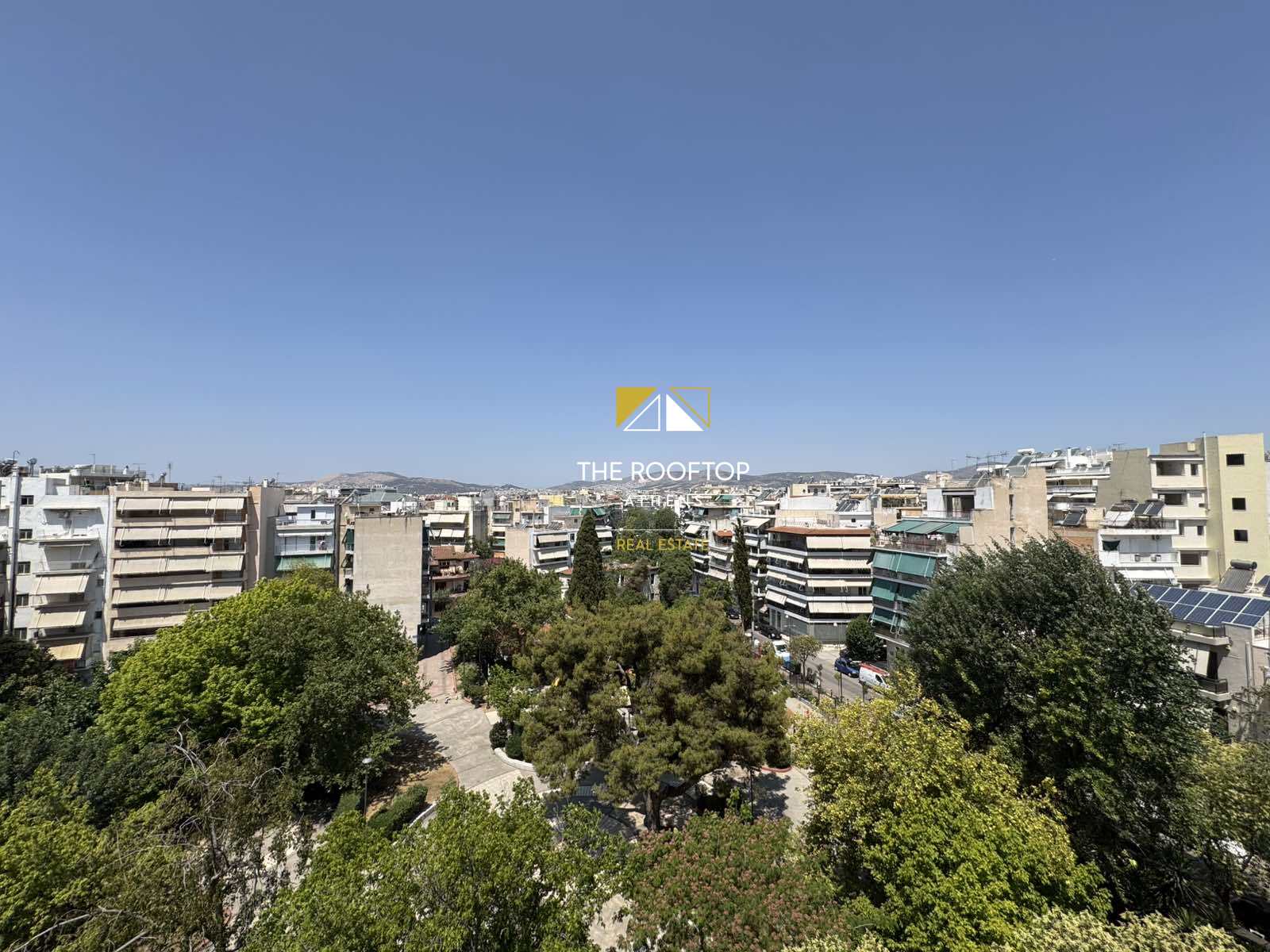 Sepolia :  Βright through-floor apartment of 121 sqm