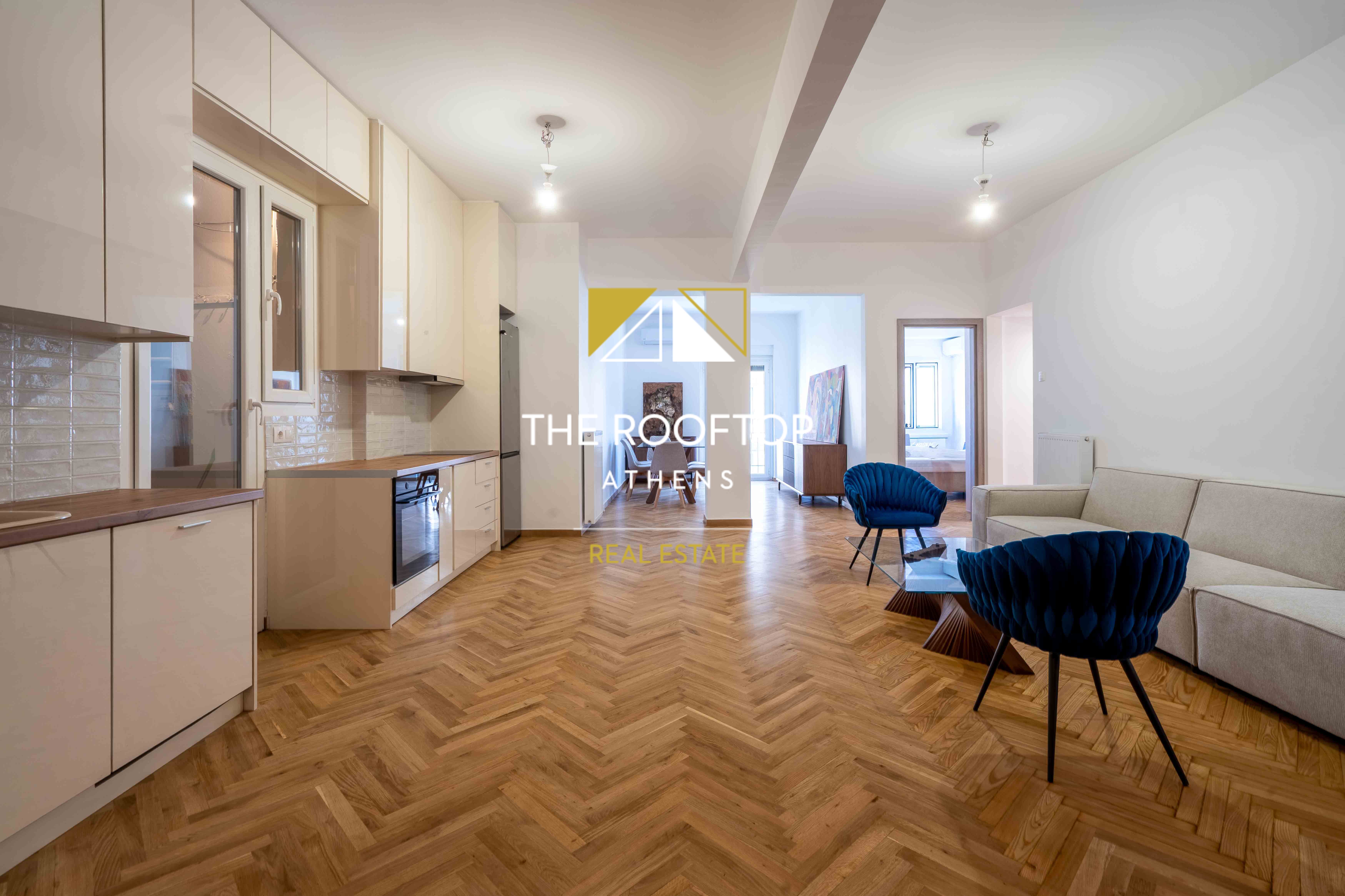 Politechneio: Fully renovated 4th-floor apartment